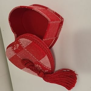 Vintage heart shaped jewelry box